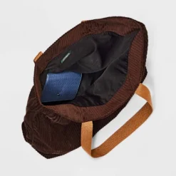 Large Value Tote Handbag - Wild Fable™ -Selfie Leslie GUEST 6406169f 08ae 48ff a3c5 6f436d4ad2db