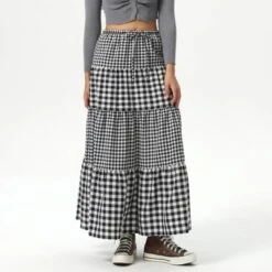 Women's Elastic Waistband Maxi Skirt - Wild Fable™ Black Gingham -Selfie Leslie GUEST 67f36740 655f 4c9f b79d 8339262d1c33