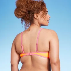 Women's Colorblock Square Neck Bralette Bikini Top - Wild Fable™ 13 Women's Colorblock Square Neck Bralette Bikini Top - Wild Fable™ -Selfie Leslie GUEST 96d46392 ec76 4170 8268 d6d5950ed7e4