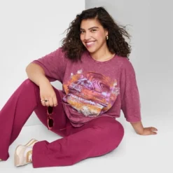 Women's Elbow Sleeve Oversized Graphic T-Shirt - Wild Fable™ -Selfie Leslie GUEST d5ed51d7 d54f 4ce4 a031 5fe805924b56